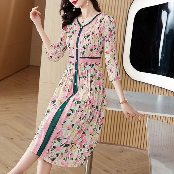 Large size women's dress 2025 new floral V-neck fashion temperament long skirt D02317