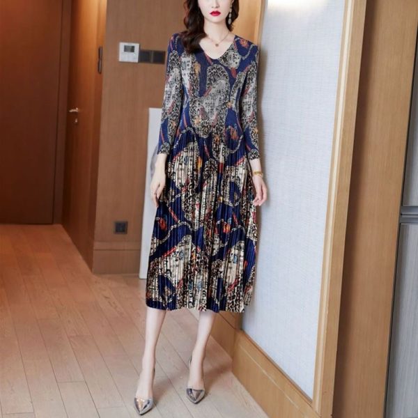 Plus size women's clothing 2025 spring and autumn new floral gold velvet slim dress medium long skirt D02362